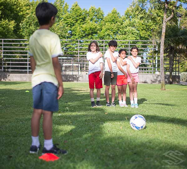 Smarter Soccer Glossary - Wall Smarter Soccer Glossary - Makng A Wall